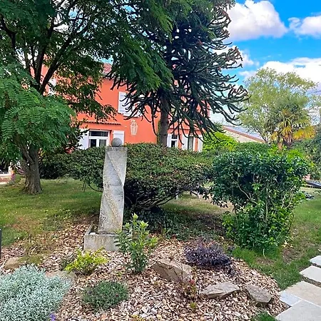 La Charaudiere Bed & Breakfast 3*