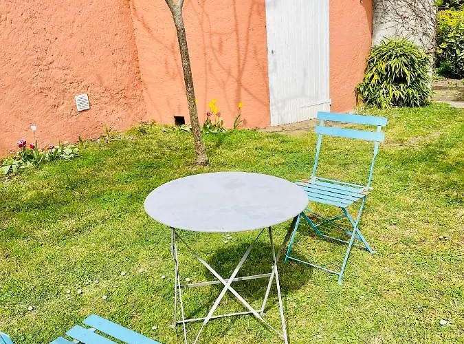 La Charaudiere Bed & Breakfast